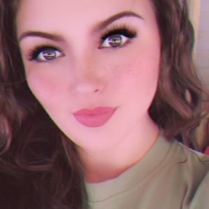 Meet your Posher, Brittney